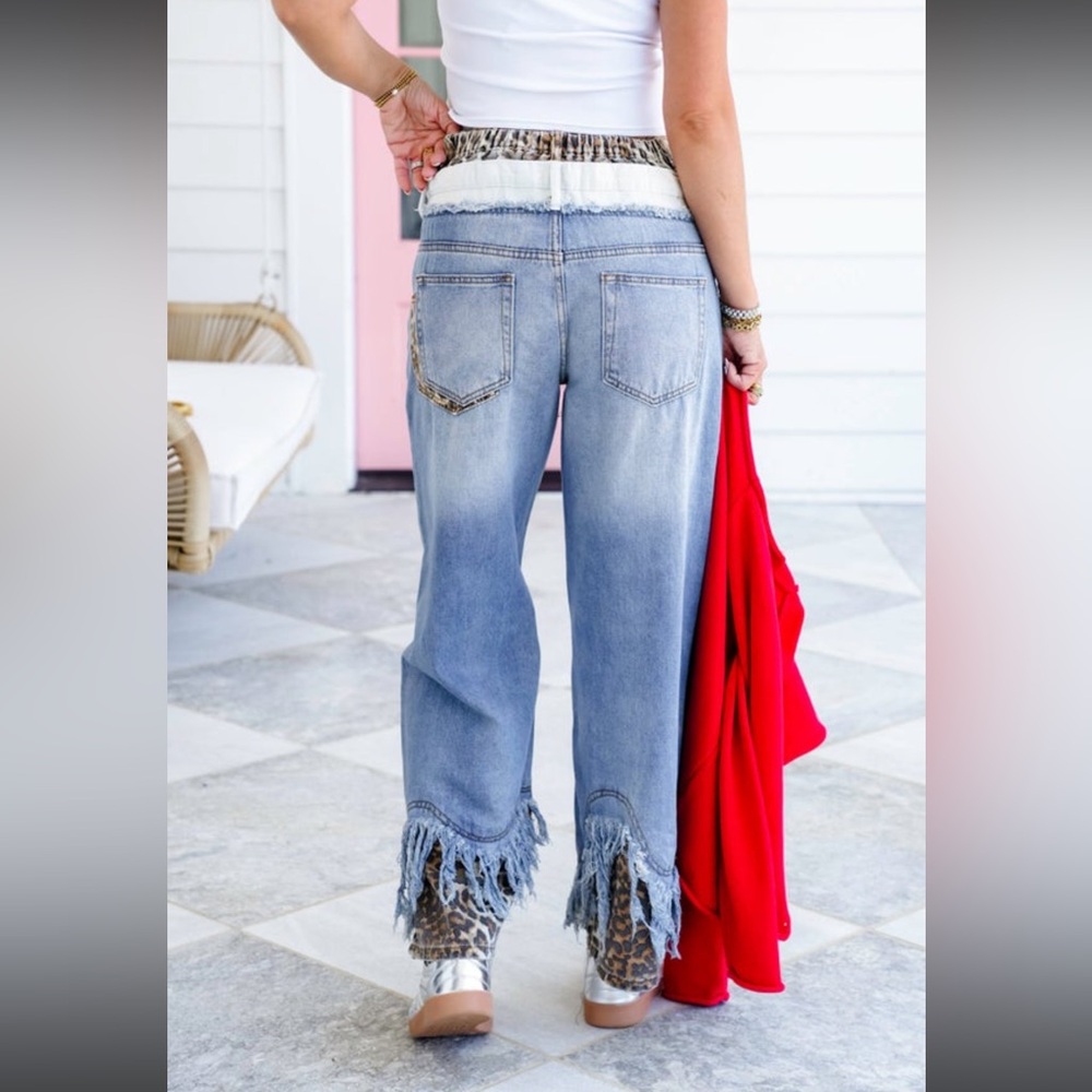 NWOT Double Waist Frayed Hem Jeans with Leopard Detail Oli & Hali Denim - Picture 6 of 16